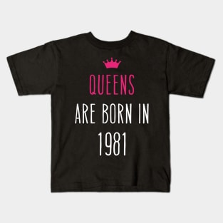 Queens are born in October 1981 Cool birthday and Halloween Gift Kids T-Shirt